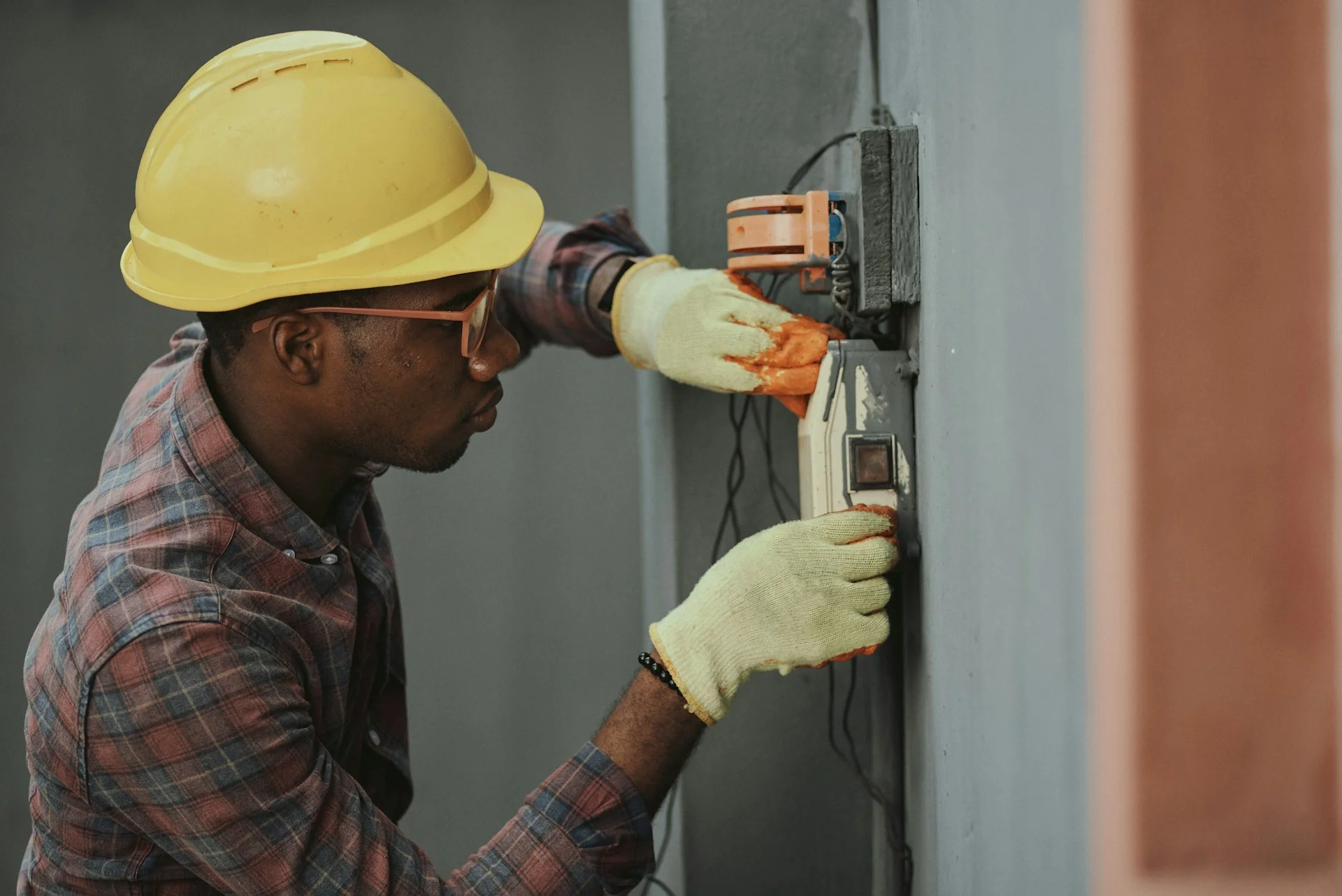 DHILLON13 Construction Services
