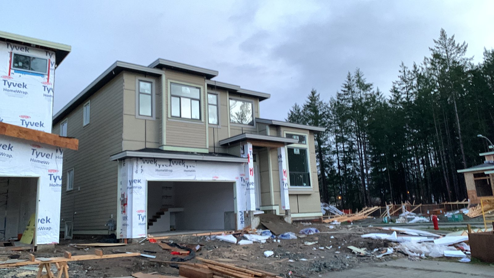 Hardieplank ,Hardie pannel & Board and Batten photo 4