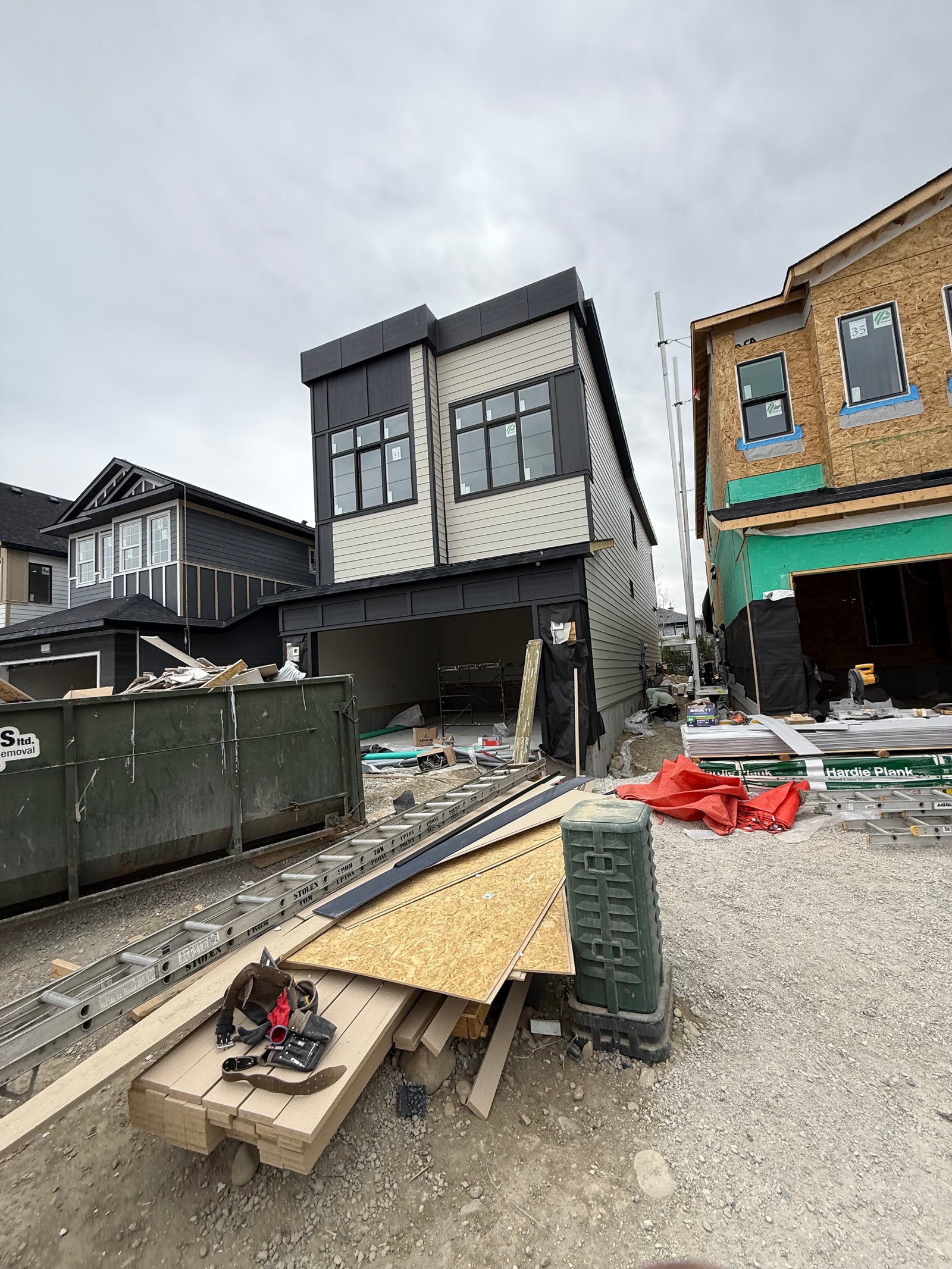 Hardieplank ,Hardie pannel & Board and Batten photo 17