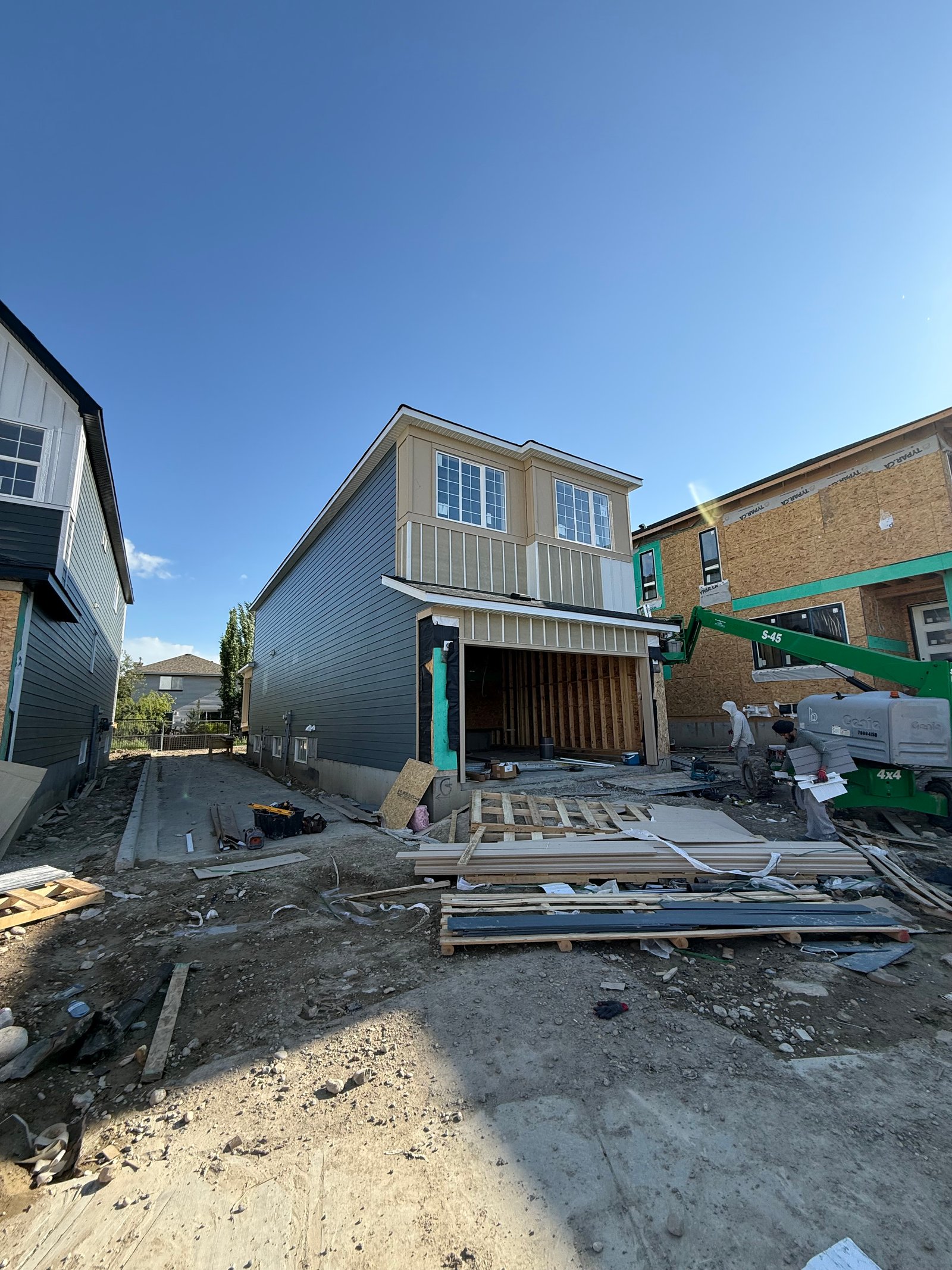 Hardieplank ,Hardie pannel & Board and Batten photo 10