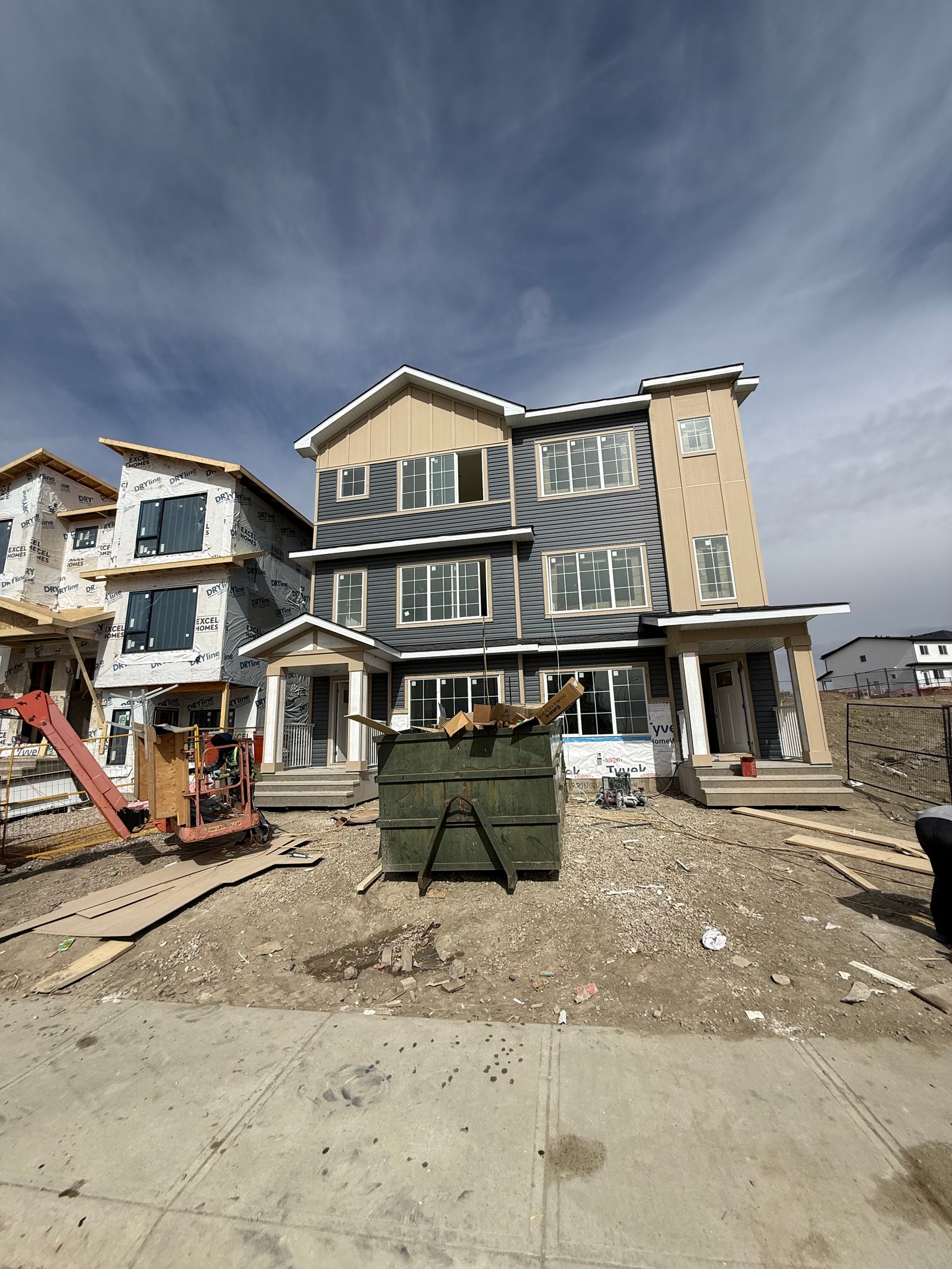 Modern Residential Exterior Overhaul photo 15