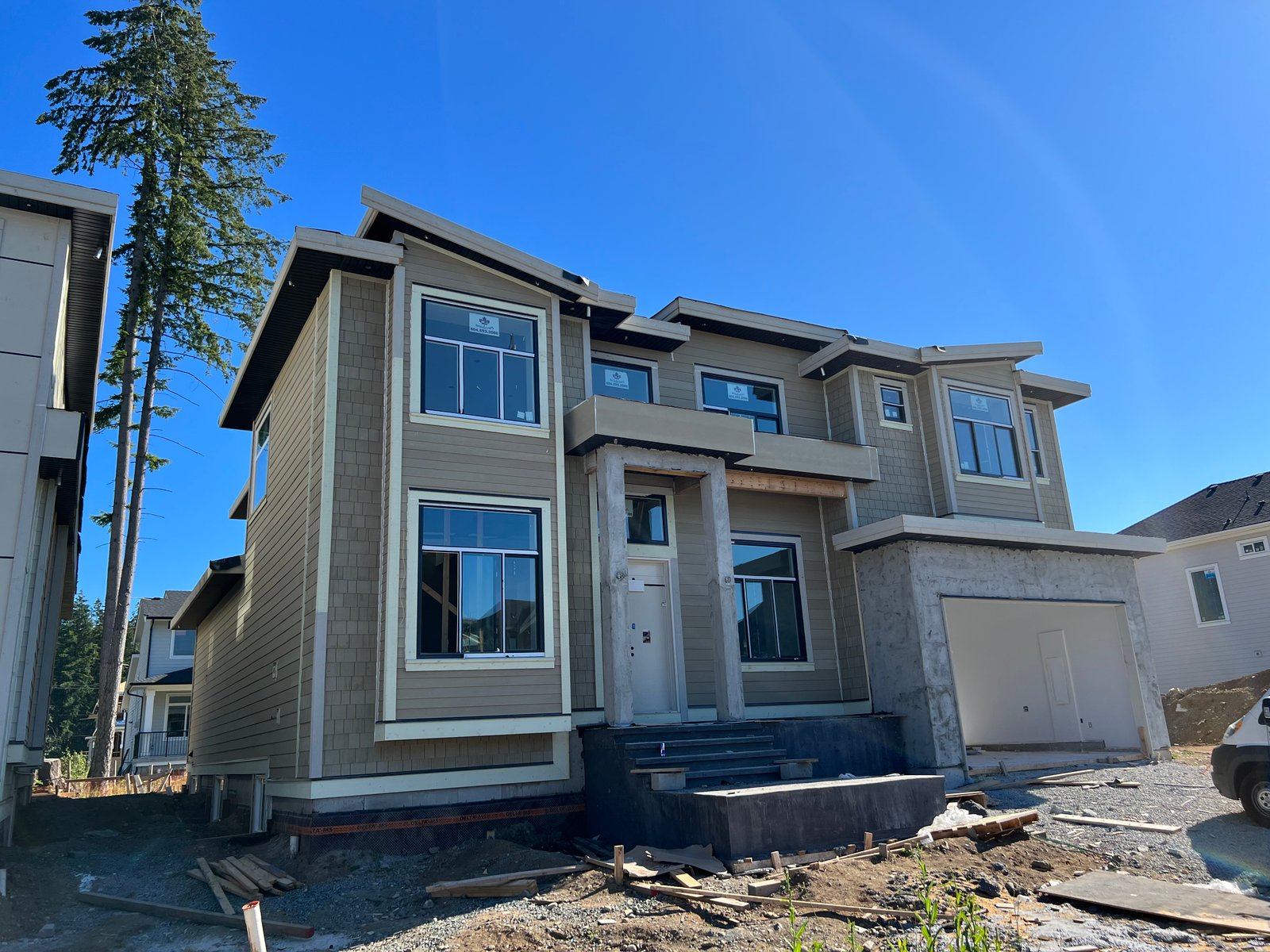 Modern Residential Exterior Overhaul photo 7