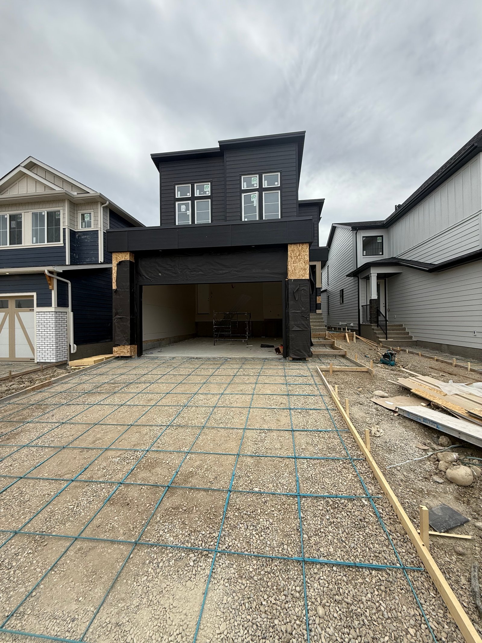 Hardieplank ,Hardie pannel & Board and Batten photo 12