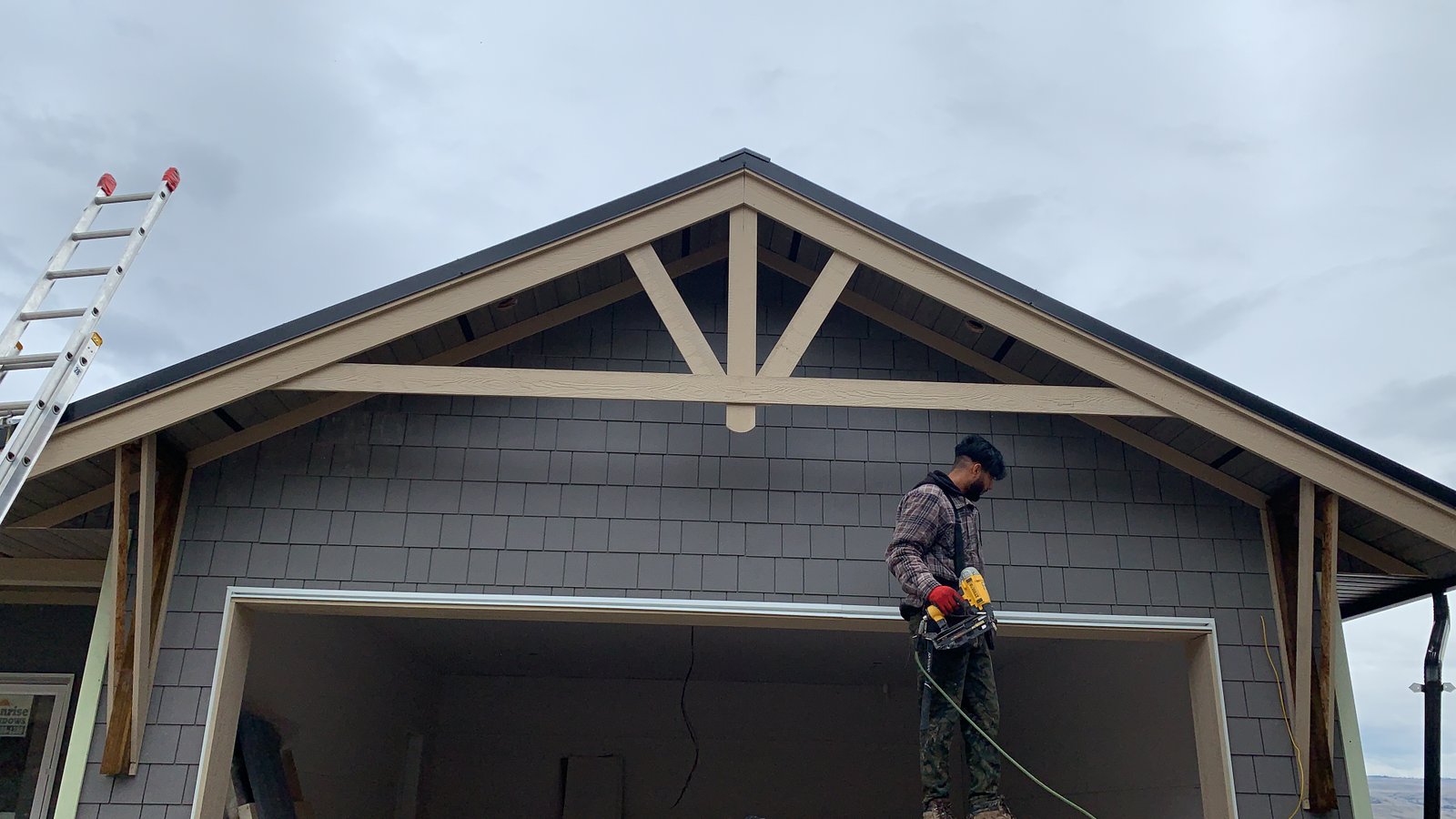 Hardieplank ,Hardie pannel & Board and Batten photo 3