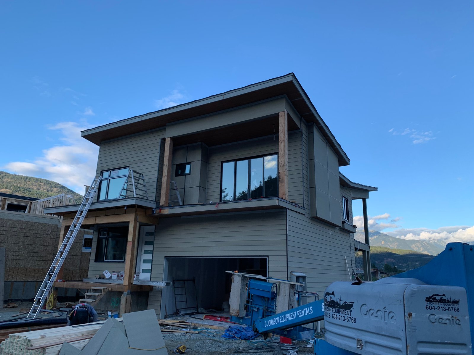 Modern Residential Exterior Overhaul photo 3